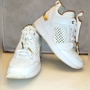 Michaels Kors white lace lether sneakers size 5
